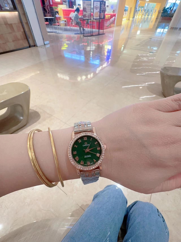 ブランド時計角部分ディテール